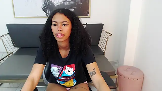 Shenna brunette  online show from December 2024 04:17:01 PM