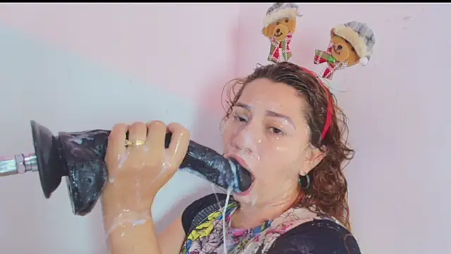 hade cute online show from December 2024 07:12:02 PM