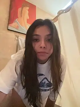 Snapshot of adry_moon666 chatting on November 2025 02:39:02 PM adry moon666 online show from November 2025 02:39:02 PM