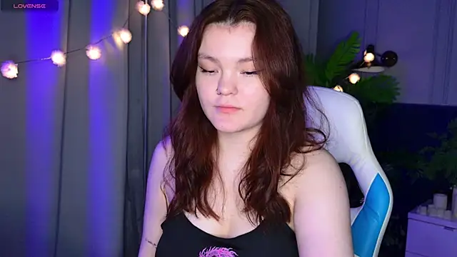 EnnySunrise online show from November 2025 07:02:02 PM