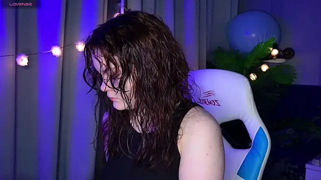 EnnySunrise online show from November 2025 06:53:02 PM