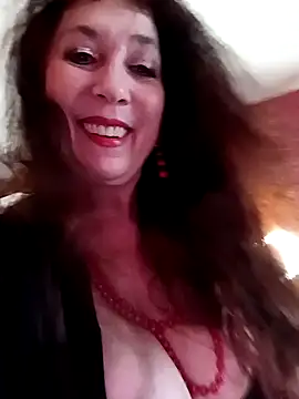 Snapshot of GypsyEsmeralda chatting on January 2025 10:39:01 AM GypsyEsmeralda online show from January 2025 10:39:01 AM