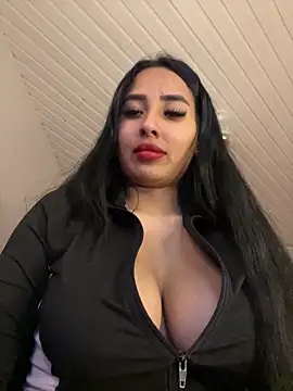 Snapshot of Anily_Lovely chatting on January 2025 01:48:01 AM Anily Lovely online show from January 2025 01:48:01 AM