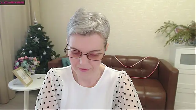 Cutie Erikaa1 online show from December 2024 08:40:01 AM