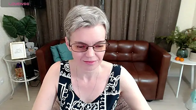 Cutie Erikaa1 online show from December 2024 03:42:01 PM