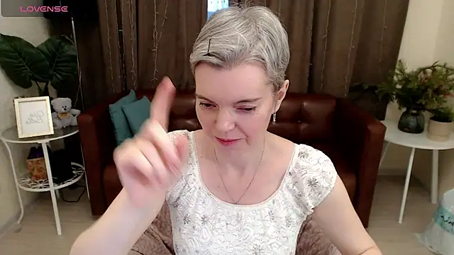 Cutie Erikaa1 online show from January 2025 05:39:01 AM