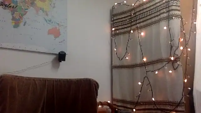 Snapshot of TowaFreespirit chatting on December 2024 11:11:02 AM TowaFreespirit online show from December 2024 11:11:02 AM