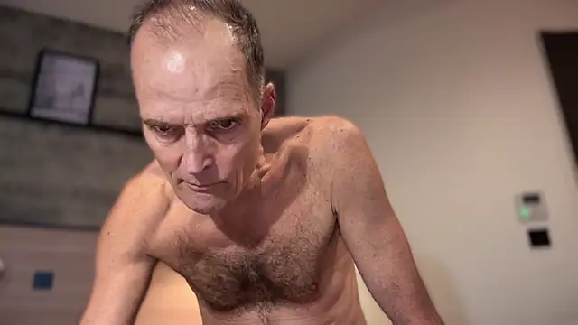 Snapshot of TowaFreespirit chatting on December 2024 02:37:02 PM TowaFreespirit online show from December 2024 02:37:02 PM