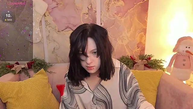 fiamoory online show from December 2024 02:56:02 AM