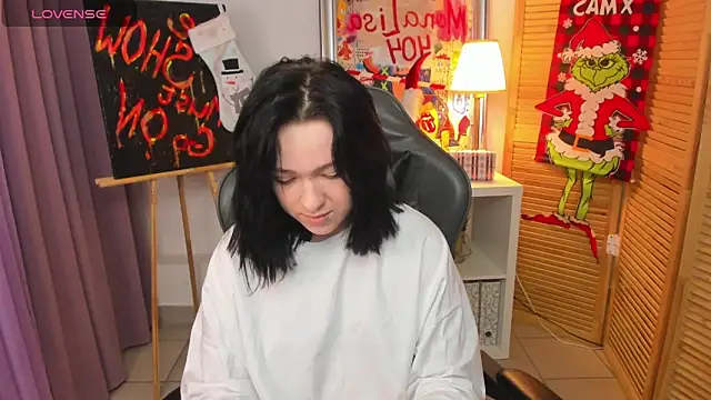 fiamoory online show from December 2024 04:30:02 AM