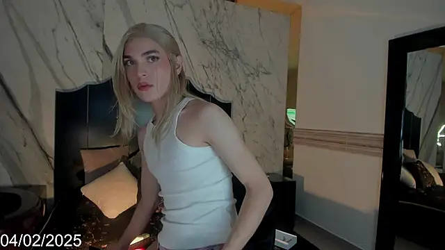Avril Naughty online show from February 2025 09:52:01 PM