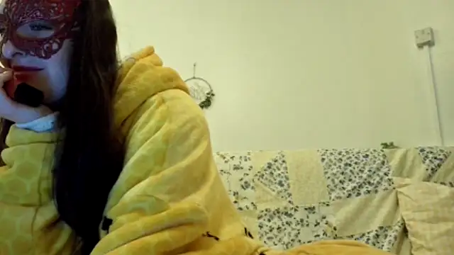 Snapshot of LexiSnowUK chatting on December 2025 10:20:02 AM LexiSnowUK online show from December 2025 10:20:02 AM