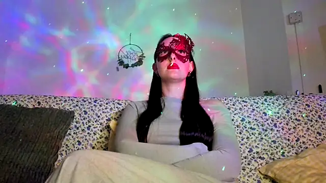 Snapshot of LexiSnowUK chatting on December 2025 10:30:02 PM LexiSnowUK online show from December 2025 10:30:02 PM