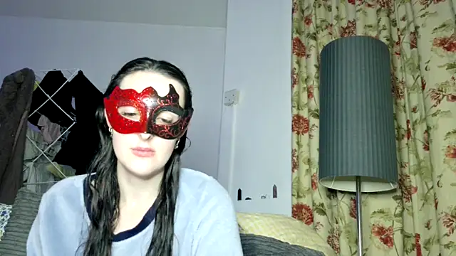 Snapshot of LexiSnowUK chatting on December 2025 07:54:02 PM LexiSnowUK online show from December 2025 07:54:02 PM