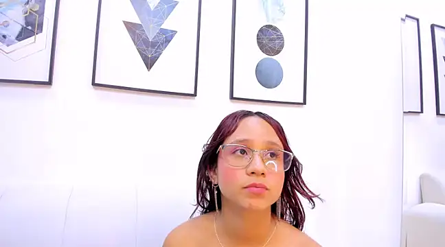 MelanieRoah online show from December 2024 10:55:01 PM