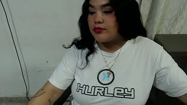 Snapshot of OdethJones chatting on December 2025 12:05:01 AM OdethJones online show from December 2025 12:05:01 AM