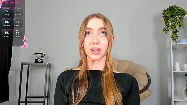 Lili Roze  online show from December 2024 01:36:01 AM