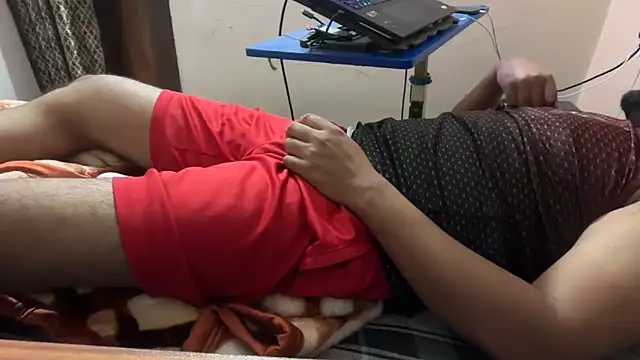 sexyboy09 online show from October 2025 06:24:02 AM