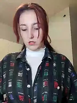 MiaStika online show from December 2024 04:38:01 PM