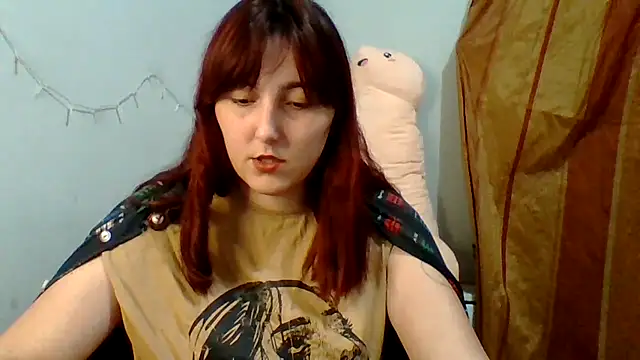 MiaStika online show from September 2025 04:23:01 PM