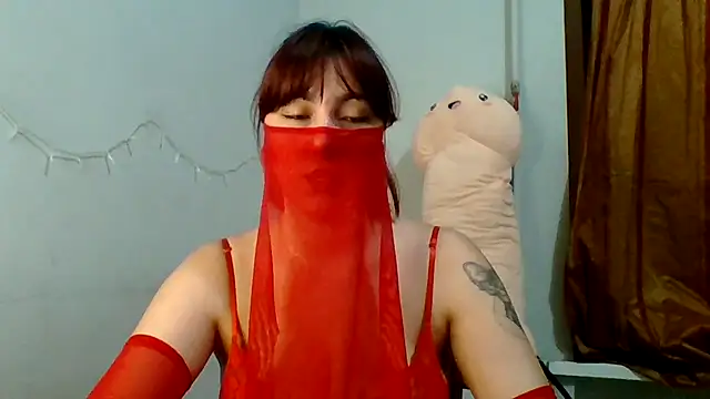 MiaStika online show from October 2025 04:59:02 PM