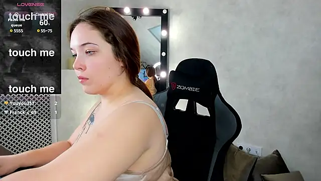 Aliisson Edwards online show from February 2025 03:33:01 AM