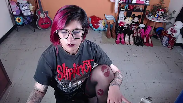MissMiia2 online show from December 2024 07:51:01 PM