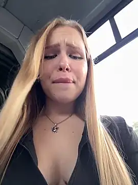 Snapshot of mur_girl chatting on October 2025 12:36:02 PM mur girl online show from October 2025 12:36:02 PM