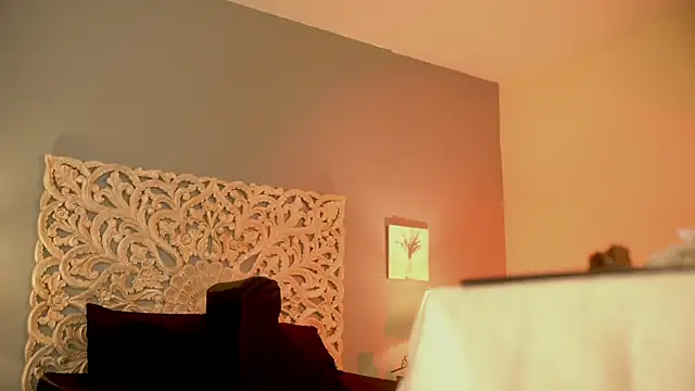 lupeebony online show from October 2025 07:23:01 PM