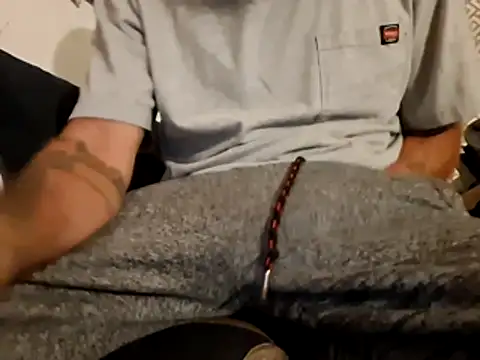 Cantufamily1979 online show from November 2025 12:16:02 PM