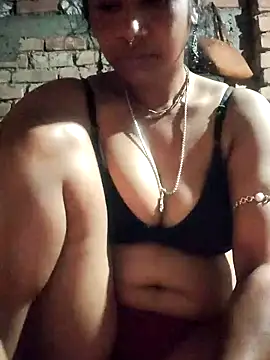 Hotty-dola online show from December 2024 05:05:02 AM