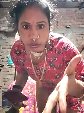 Hotty-dola online show from December 2024 04:10:01 PM