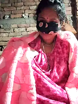 Hotty-dola online show from January 2025 06:06:01 PM