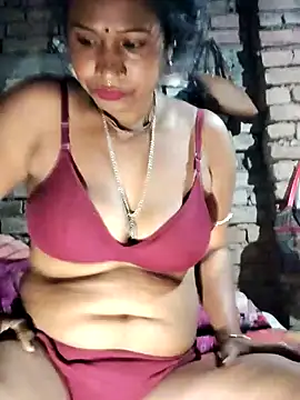 Hotty-dola online show from January 2025 04:11:02 AM