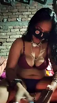 Hotty-dola online show from January 2025 11:48:01 AM