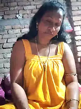 Hotty-dola online show from February 2025 04:21:01 AM
