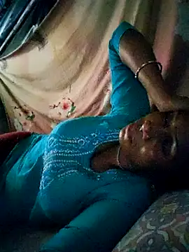 Hotty-dola online show from March 2025 09:42:01 AM