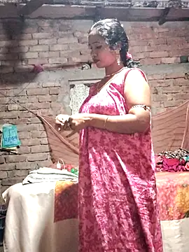 Hotty-dola online show from March 2025 03:02:01 PM