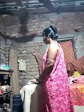Hotty-dola online show from March 2025 01:08:02 PM