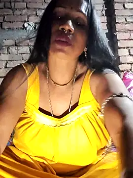 Hotty-dola online show from September 2025 07:03:01 PM