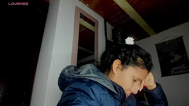 Snapshot of Nenita_Hot_ chatting on October 2025 04:31:02 AM Nenita Hot online show from October 2025 04:31:02 AM