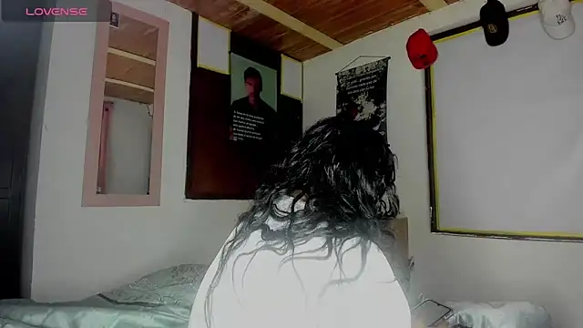 Snapshot of Nenita_Hot_ chatting on October 2025 04:11:01 AM Nenita Hot online show from October 2025 04:11:01 AM