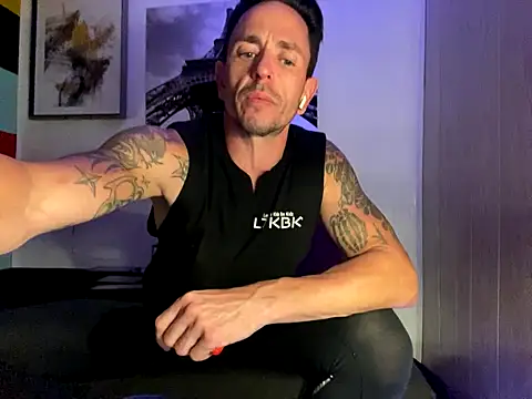 Snapshot of Gman143187 chatting on October 2025 02:07:01 AM Gman143187 online show from October 2025 02:07:01 AM