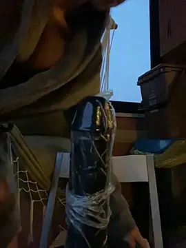 Snapshot of dann1111 chatting on November 2025 04:14:02 PM dann1111 online show from November 2025 04:14:02 PM