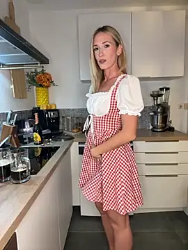 Snapshot of lola_tentatiion chatting on September 2025 07:03:02 PM lola tentatiion online show from September 2025 07:03:02 PM