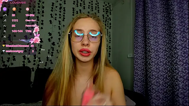 Snapshot of Kitty_Katrine chatting on January 2025 03:34:02 PM Kitty Katrine online show from January 2025 03:34:02 PM