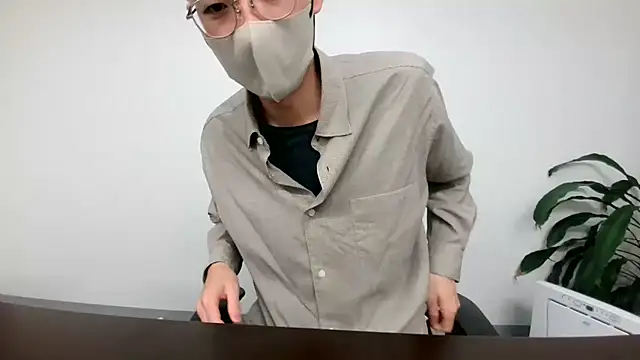 Snapshot of TakuryuJPN chatting on December 2024 09:50:01 PM TakuryuJPN online show from December 2024 09:50:01 PM