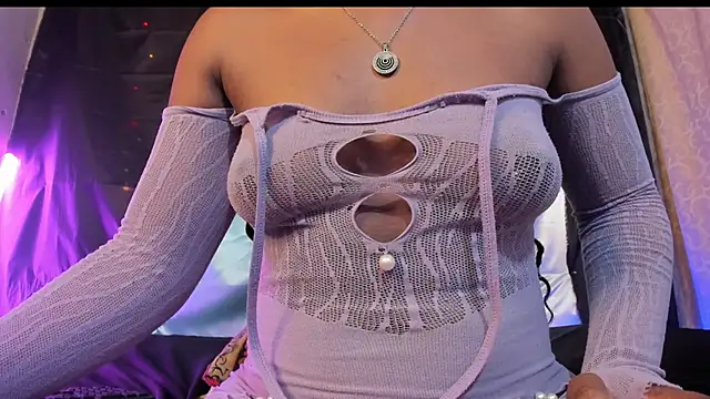 Snapshot of DeisyHarper chatting on March 2025 03:06:01 PM DeisyHarper online show from March 2025 03:06:01 PM