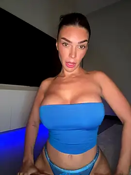 Snapshot of krissiswrld- chatting on November 2025 04:17:02 PM krissiswrld- online show from November 2025 04:17:02 PM