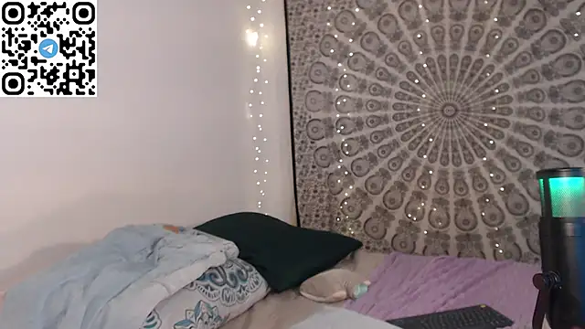 Angie nova online show from March 2025 11:17:01 PM